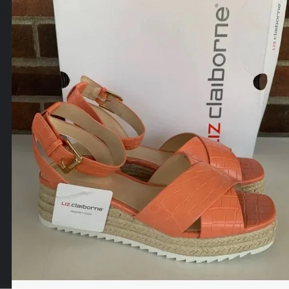 Liz Claiborne Womens Eastside White Square Toe Wedge Sandals Shoes New - Picture 13 of 16